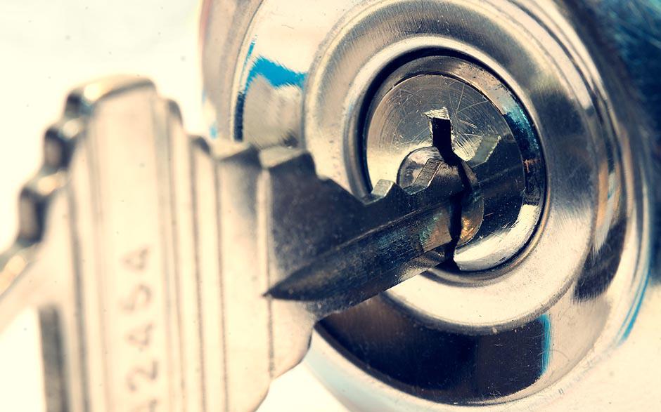 changer serrure portail Neuilly-sur-Marne